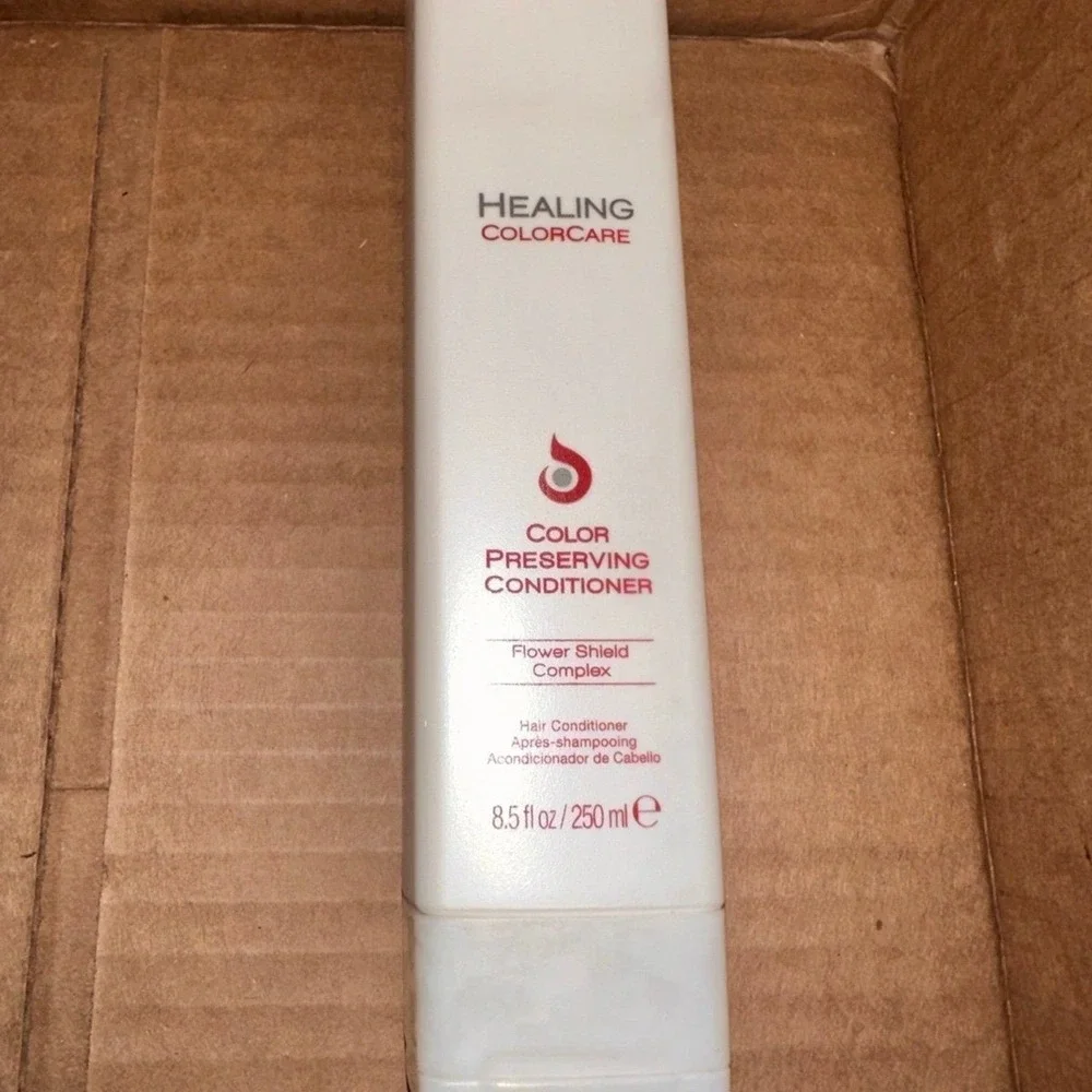 Lanza Healing ColorCare Color Preserving Conditioner White Flower Shield Hair